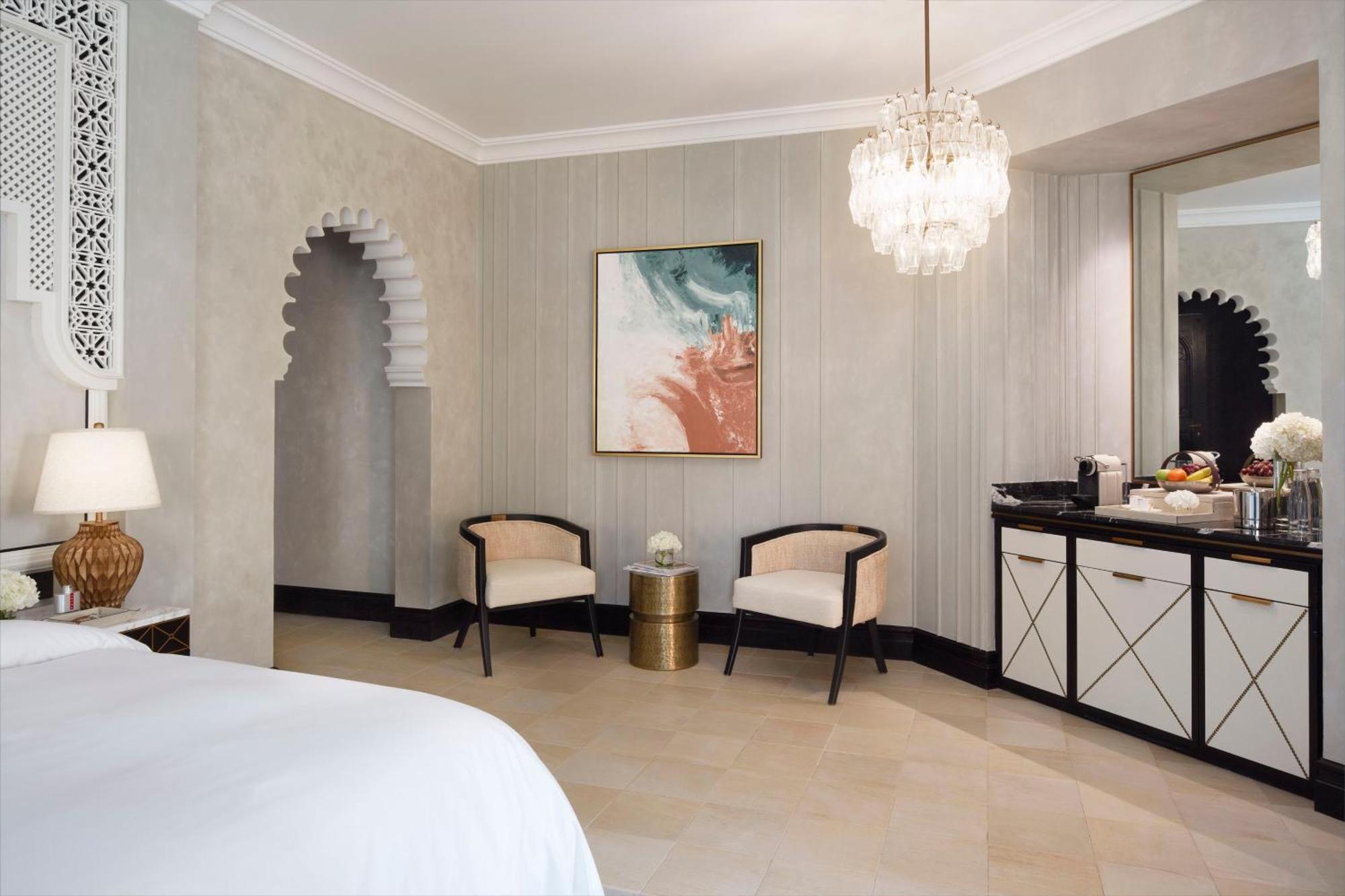 Jumeirah Dar Al Masyaf Dubai Exterior foto A guest room at The St. Regis